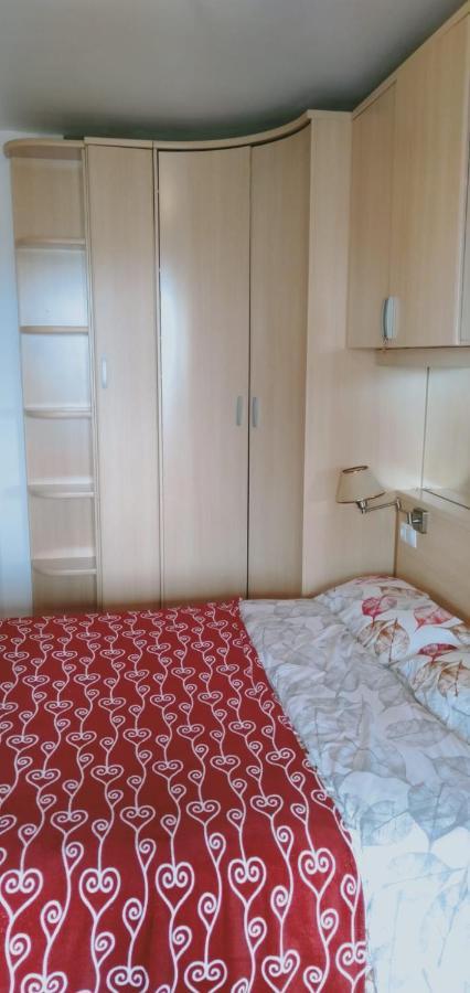 דירות בנידורם Sunshine Apartament מראה חיצוני תמונה